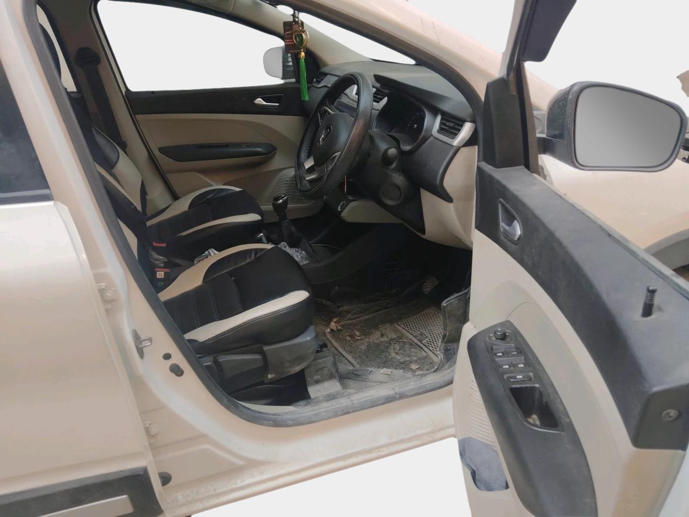 2023 Renault TRIBER RXZ, Petrol, Manual, 19,036 km, interior