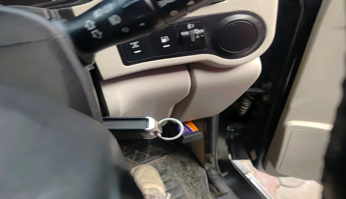 2020 Mahindra Scorpio S5, Diesel, Manual, 1,01,483 km, interior