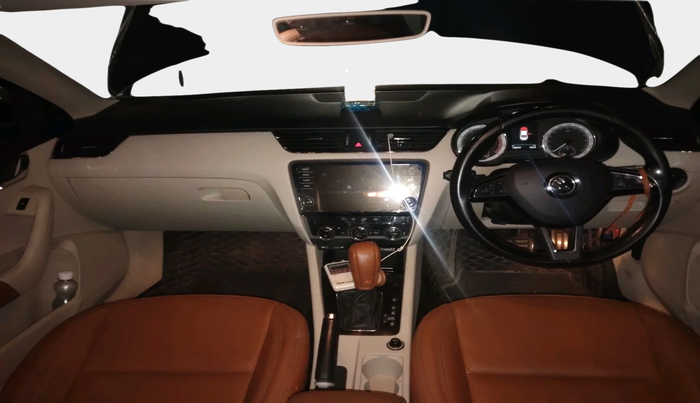 2017 Skoda Octavia STYLE PLUS AT 1.8 TSI, Petrol, Automatic, 1,36,256 km, interior