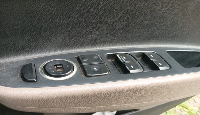 2013 Hyundai Grand i10 ASTA (O) 1.2 KAPPA VTVT, Petrol, Manual, 68,609 km, interior