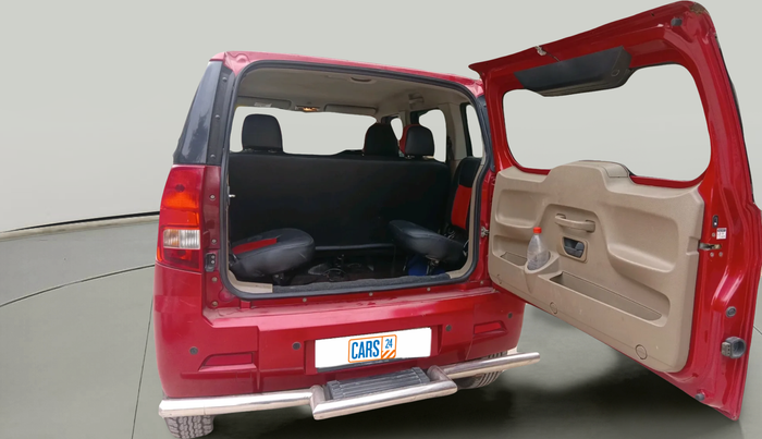 2017 Mahindra TUV300 T8, Diesel, Manual, 59,259 km, exterior