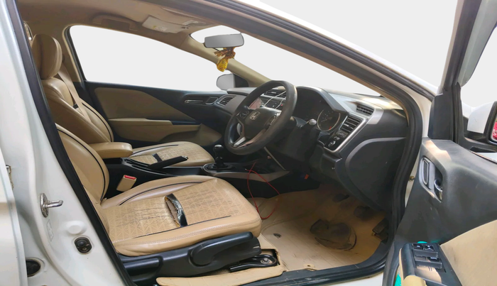 2019 Honda City 1.5L I-DTEC V, Diesel, Manual, 1,53,290 km, interior