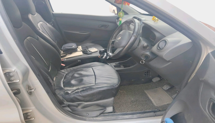 2015 Renault Kwid RXT 0.8, Petrol, Manual, 60,396 km, interior