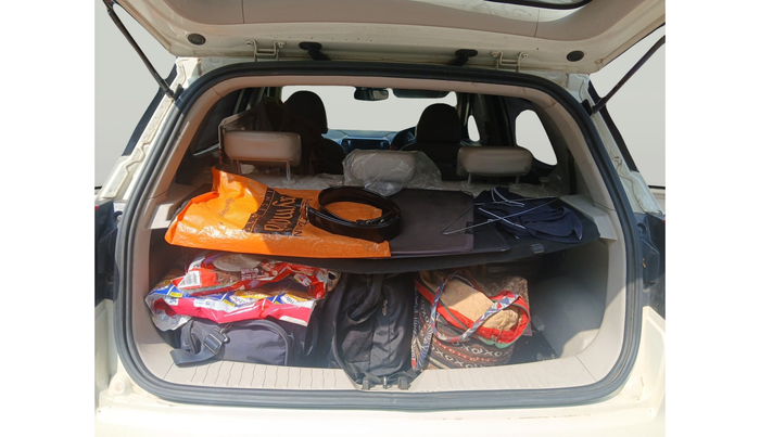 2023 Mahindra XUV300 W8 (O) 1.5 DIESEL AMT, Diesel, Automatic, 84,797 km, exterior