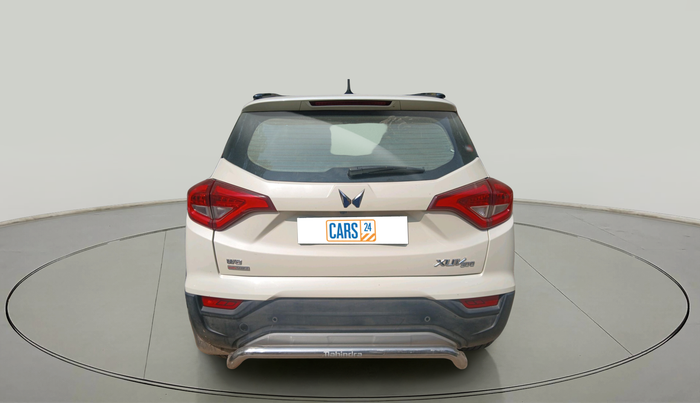 2023 Mahindra XUV300 W8 (O) 1.5 DIESEL AMT, Diesel, Automatic, 84,797 km, exterior