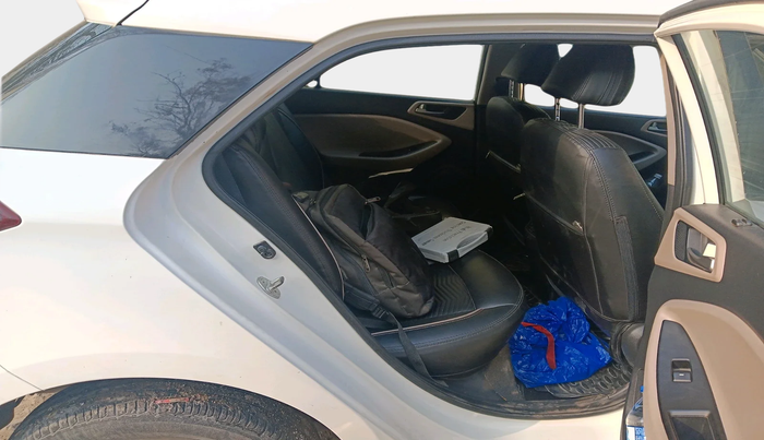 2017 Hyundai Elite i20 SPORTZ 1.2, Petrol, Manual, 1,08,053 km, interior