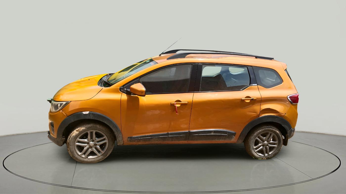 2020 Renault TRIBER RXZ, Petrol, Manual, 1,74,596 km, exterior