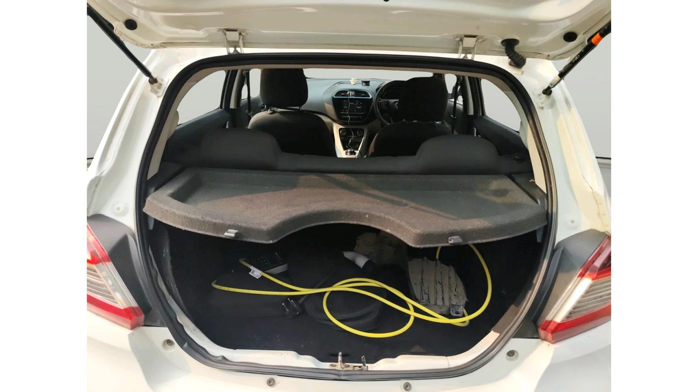 2023 Tata TIAGO EV XZ PLUS LONG RANGE, Electric, Automatic, 40,758 km, exterior