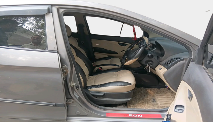 2013 Hyundai Eon ERA +, Petrol, Manual, 68,343 km, interior