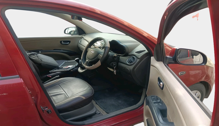 2011 Hyundai i10 MAGNA 1.2, Petrol, Manual, 34,943 km, interior