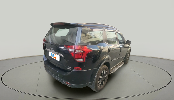 2018 Mahindra XUV500 W11 AT, Diesel, Automatic, 80,926 km, exterior