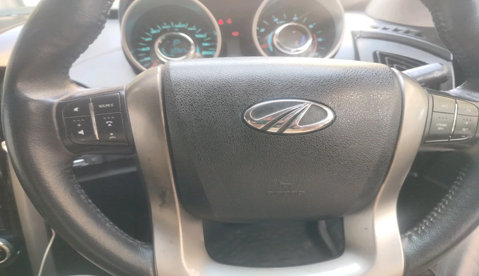 2018 Mahindra XUV500 W11 AT, Diesel, Automatic, 80,926 km, interior