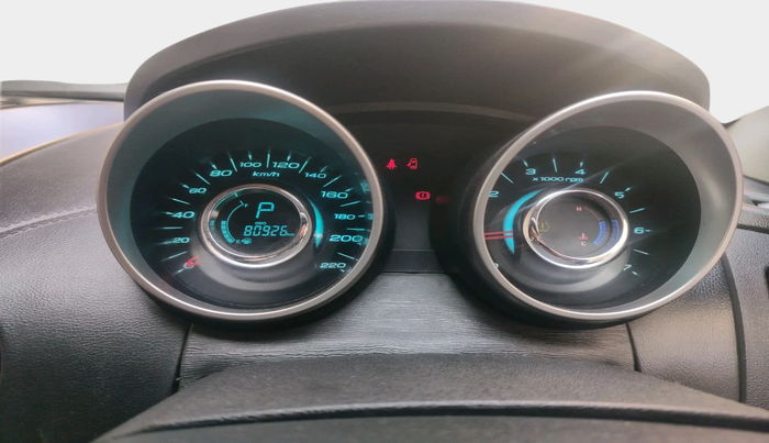 2018 Mahindra XUV500 W11 AT, Diesel, Automatic, 80,926 km, interior