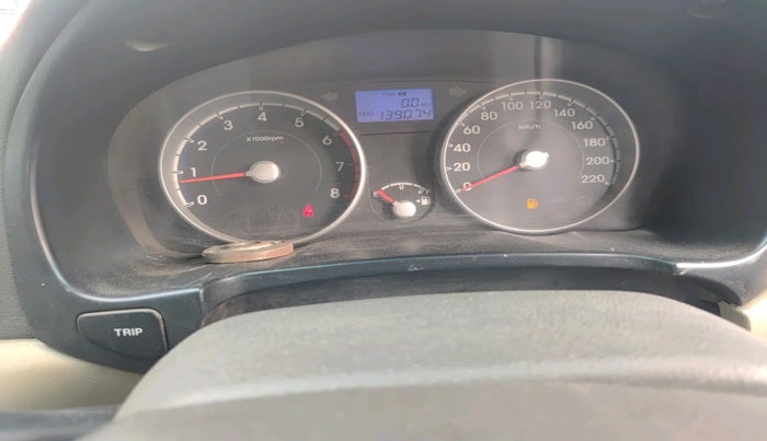 2010 Hyundai Verna 1.6 VTVT, Petrol, Manual, 1,39,074 km, interior