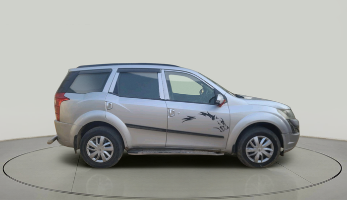 2017 Mahindra XUV500 W4 1.99, Diesel, Manual, 1,29,955 km, exterior