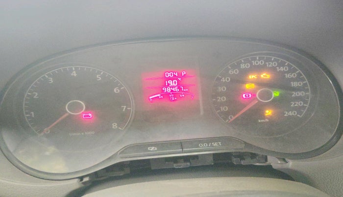 2010 Volkswagen Vento HIGHLINE PETROL AT, Petrol, Automatic, 98,467 km, interior