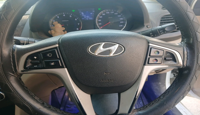 2013 Hyundai Verna FLUIDIC 1.6 VTVT EX, CNG, Manual, 1,10,199 km, interior
