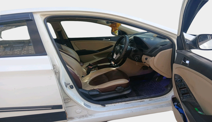 2013 Hyundai Verna FLUIDIC 1.6 VTVT EX, CNG, Manual, 1,10,199 km, interior