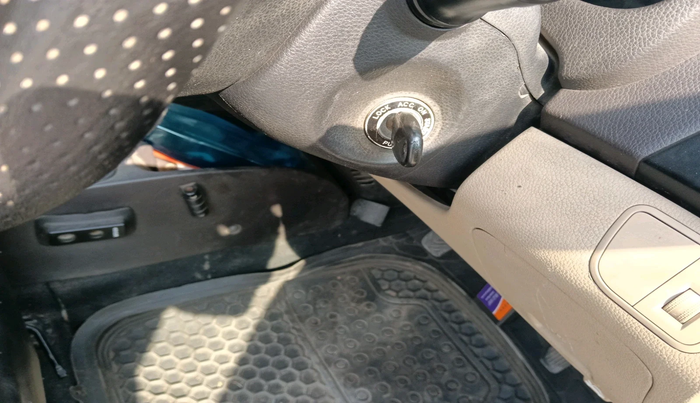 2013 Hyundai Eon ERA +, Petrol, Manual, 91,633 km, interior