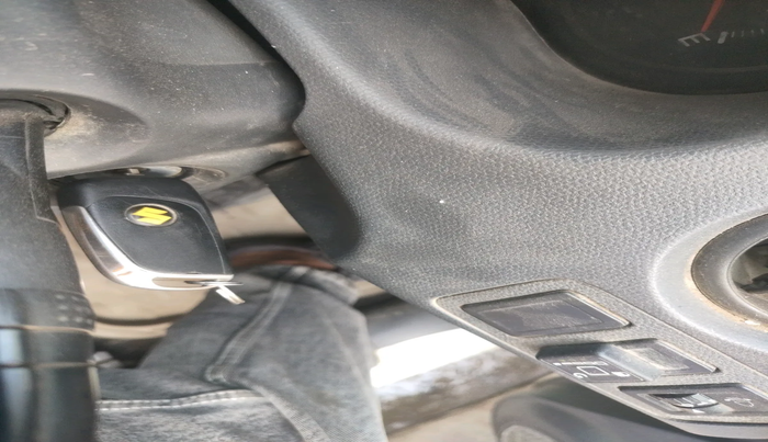 2011 Maruti Swift LXI 1.3, Petrol, Manual, 1,49,092 km, interior