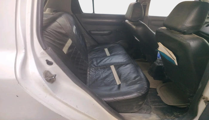 2011 Maruti Swift LXI 1.3, Petrol, Manual, 1,49,092 km, interior
