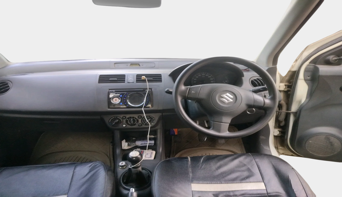 2011 Maruti Swift LXI 1.3, Petrol, Manual, 1,49,092 km, interior