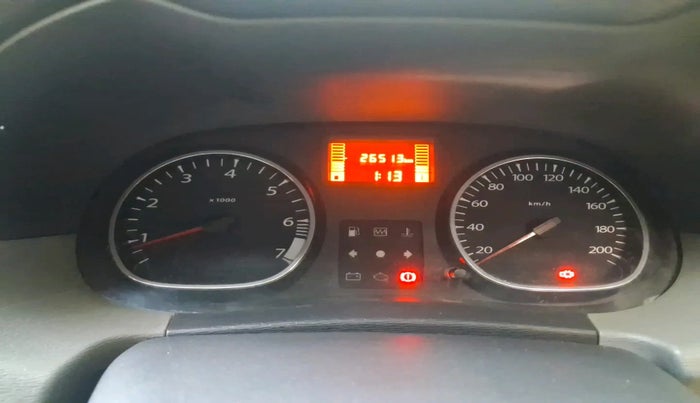 2013 Renault Duster RXE PETROL, Petrol, Manual, 26,513 km, interior