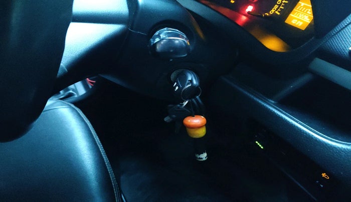 2017 Maruti Swift LXI (O), Petrol, Manual, 1,17,228 km, interior