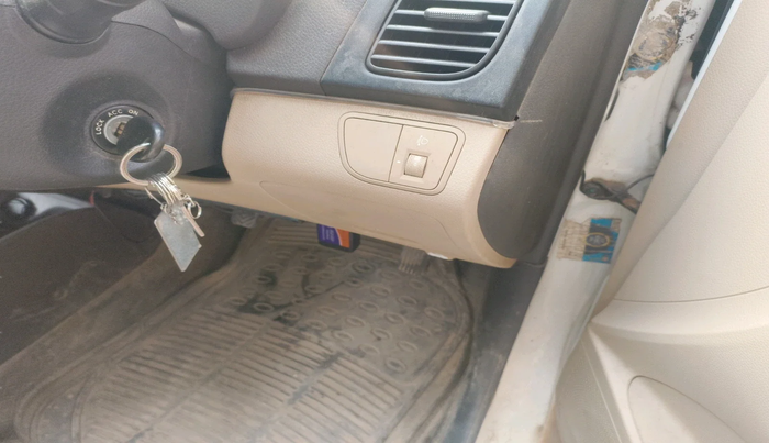 2016 Hyundai Eon ERA +, Petrol, Manual, 41,320 km, interior