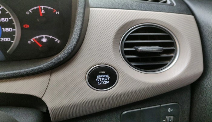 2014 Hyundai Grand i10 SPORTZ 1.2 KAPPA VTVT, Petrol, Manual, 37,360 km, interior