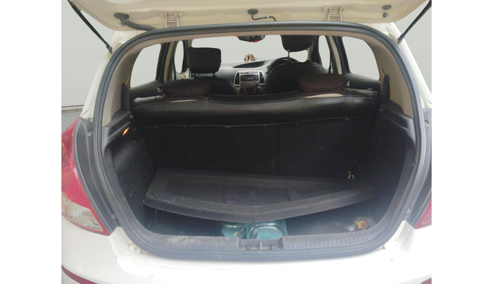 2014 Hyundai i20 SPORTZ 1.2, Petrol, Manual, 89,977 km, exterior