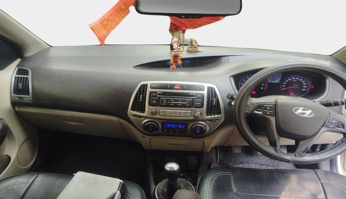 2014 Hyundai i20 SPORTZ 1.2, Petrol, Manual, 89,977 km, interior