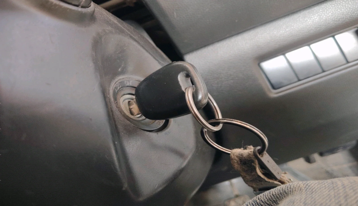 2020 Maruti Swift LXI, CNG, Manual, 81,167 km, interior