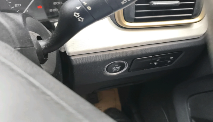 2023 Tata PUNCH ACCOMPLISHED MT, Petrol, Manual, 25,711 km, interior