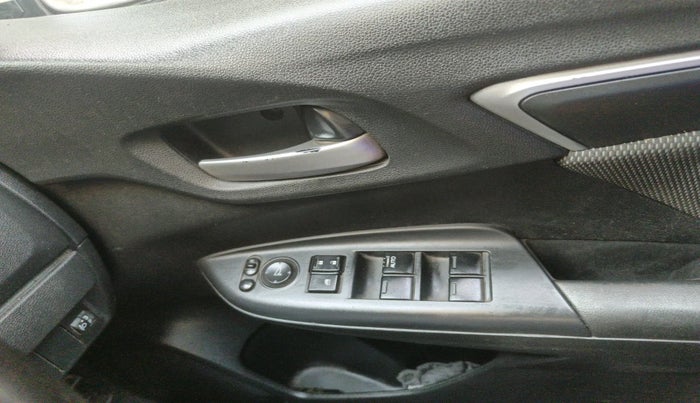 2017 Honda WR-V 1.5L I-DTEC VX MT, Diesel, Manual, 2,04,492 km, interior