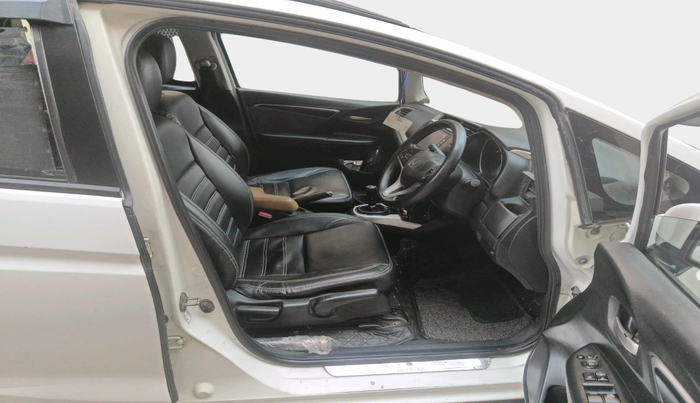 2017 Honda WR-V 1.5L I-DTEC VX MT, Diesel, Manual, 2,04,492 km, interior