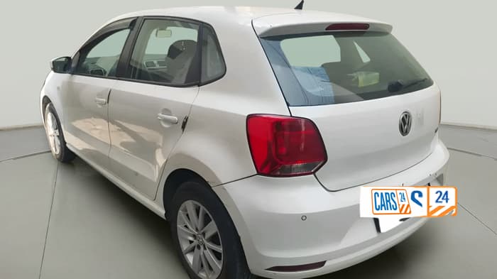 2015 Volkswagen Polo HIGHLINE1.5L, Diesel, Manual, 3,04,000 km, exterior
