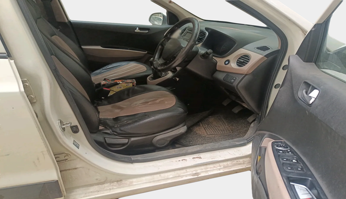 2015 Hyundai Grand i10 ASTA (O) 1.2 KAPPA VTVT, Petrol, Manual, 1,01,373 km, interior