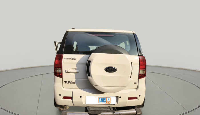 2017 Mahindra TUV300 T8, Diesel, Manual, 24,990 km, exterior