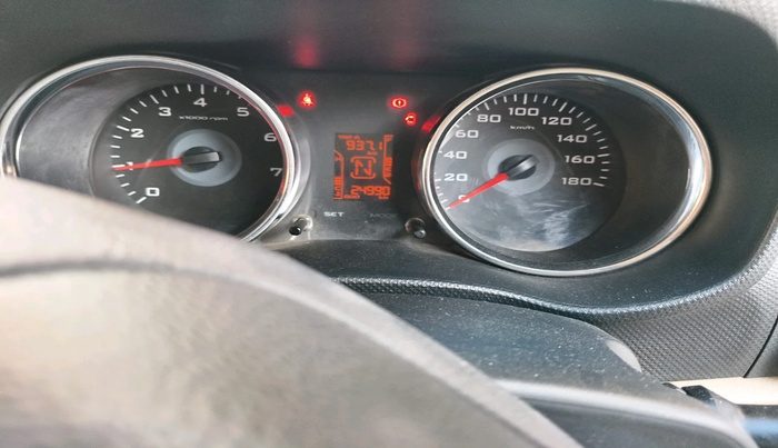 2017 Mahindra TUV300 T8, Diesel, Manual, 24,990 km, interior