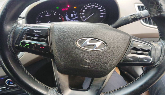 2015 Hyundai Creta SX PLUS AT 1.6 DIESEL, Diesel, Automatic, 99,585 km, interior