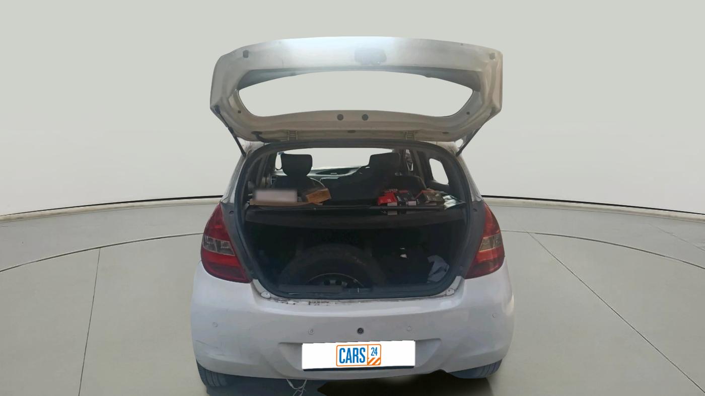 2011 Hyundai i20 MAGNA 1.2, CNG, Manual, 1,49,883 km, exterior