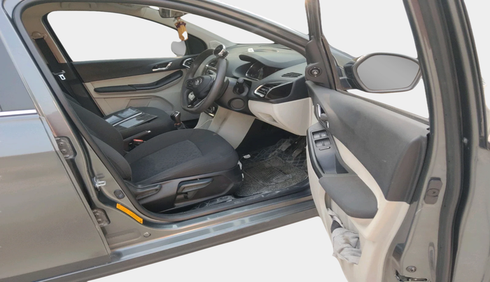 2023 Tata TIGOR XZ PLUS CNG, Petrol, Manual, 15,851 km, interior