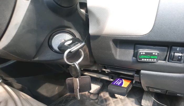 2015 Nissan Micra Active XV, CNG, Manual, 1,14,521 km, interior