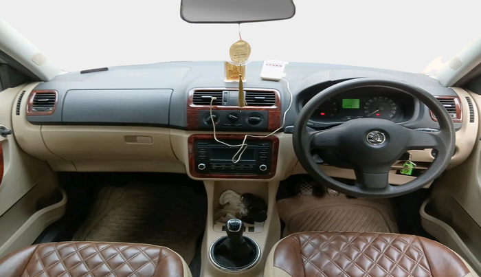 2013 Skoda Fabia AMBITION 1.2 MPI, Petrol, Manual, 23,614 km, interior