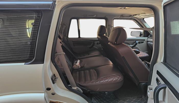 2021 Mahindra Scorpio S9, Diesel, Manual, 77,572 km, interior