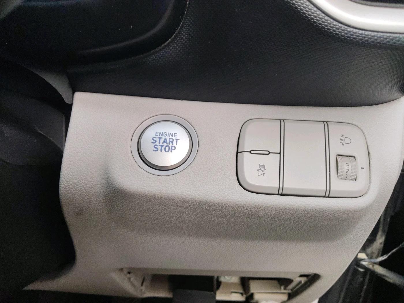 2022 Hyundai VENUE SX (O) 1.5 CRDI, Diesel, Manual, 54,980 km, interior