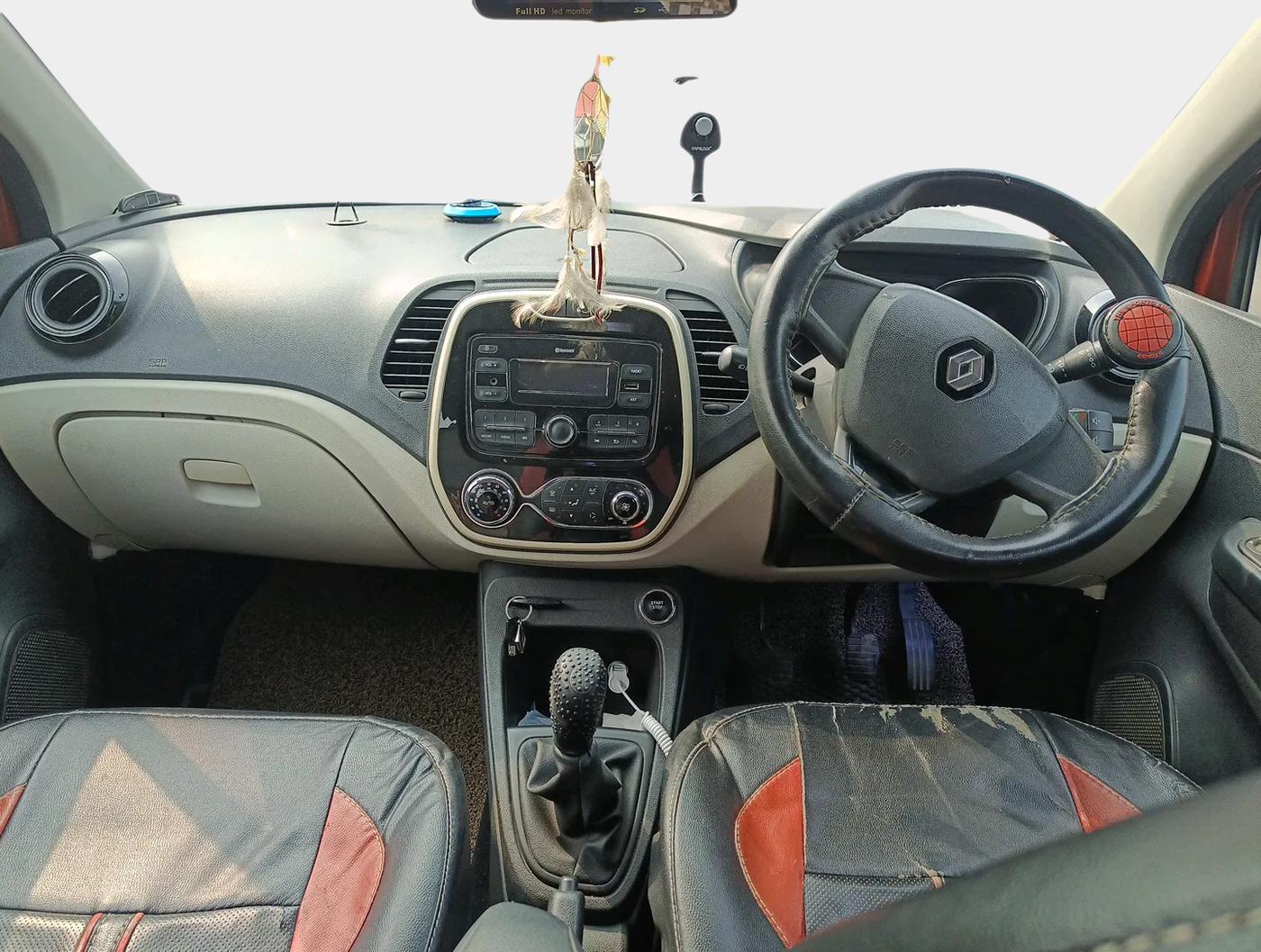 2018 Renault Captur RXE PETROL, Petrol, Manual, 53,110 km, interior