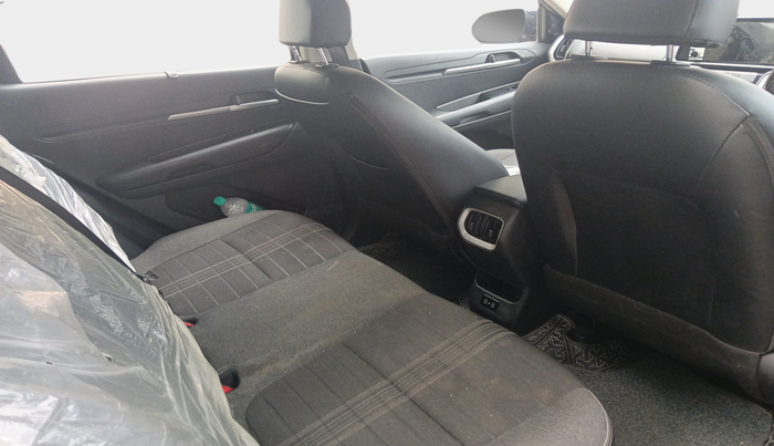 2024 KIA SONET HTK PLUS 1.0 TURBO PETROL IMT, Petrol, Manual, 27,356 km, interior