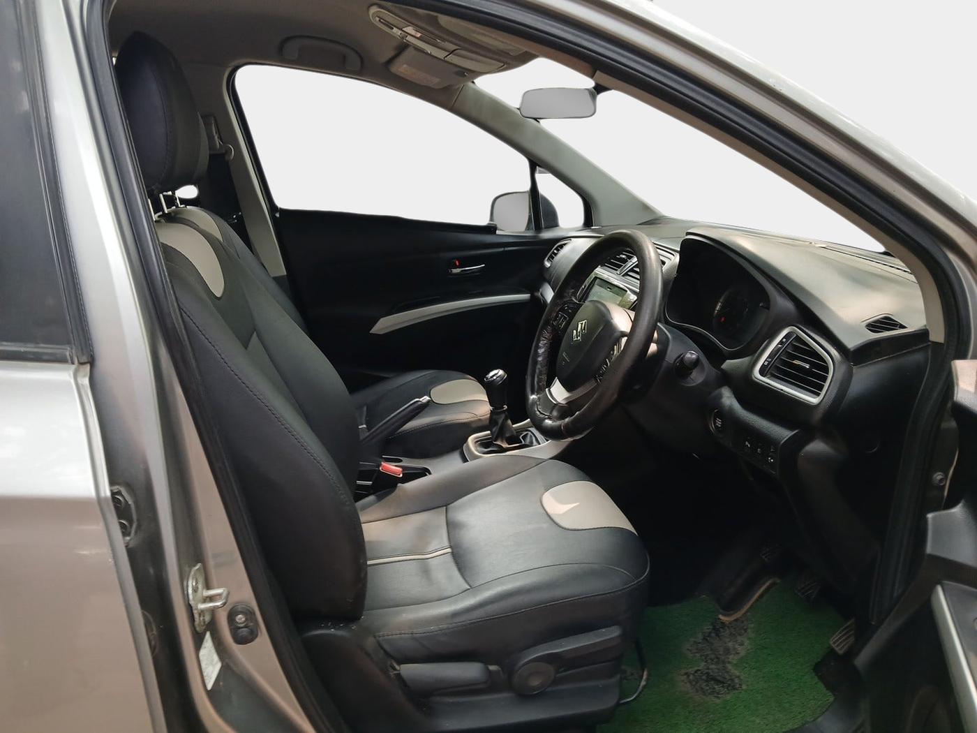 2016 Maruti S Cross ZETA 1.3, Diesel, Manual, 85,535 km, interior
